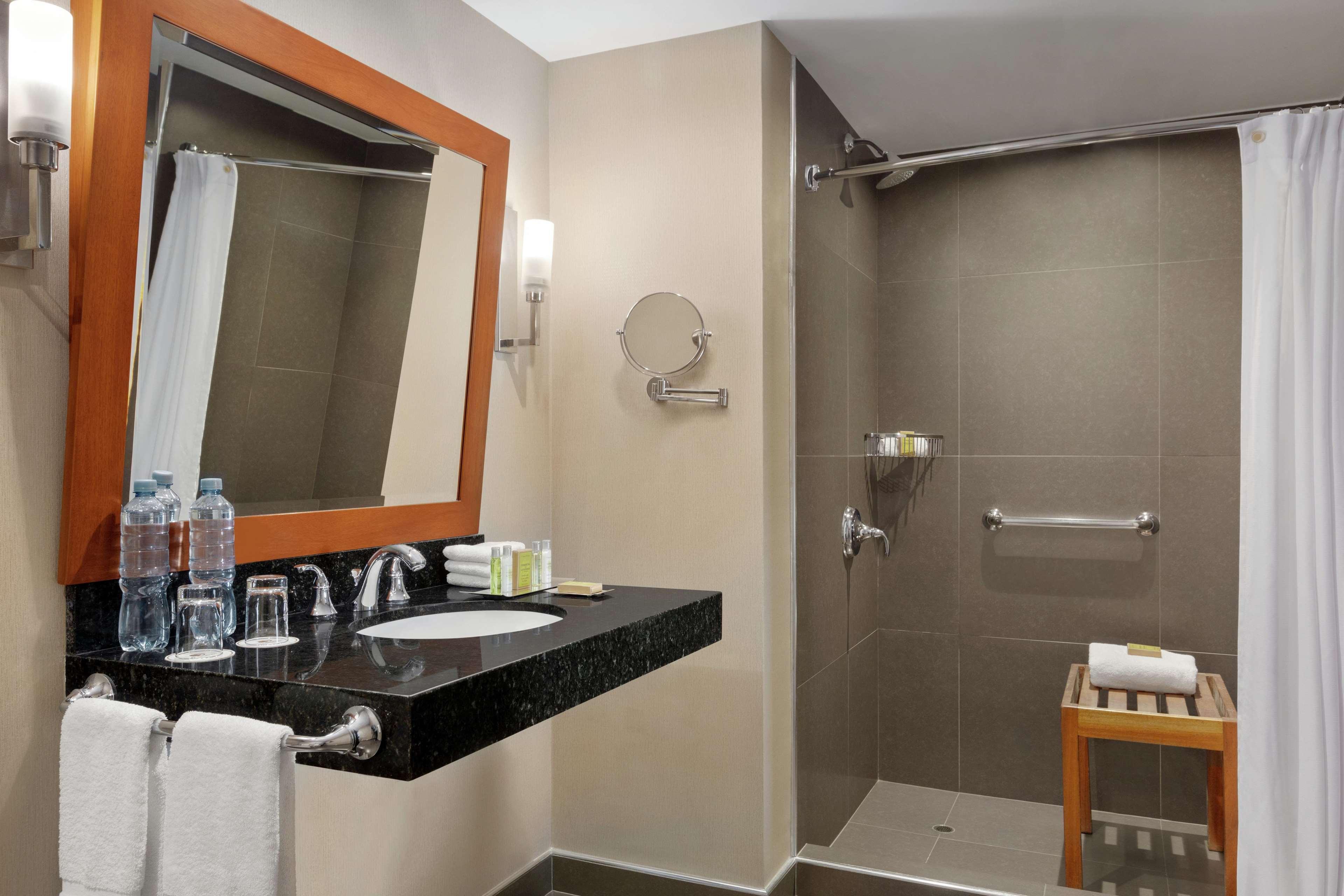 Doubletree By Hilton Lima Miraflores El Pardo Exterior photo